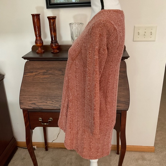 Tunic sweater with 3/4 length sleeves by Cable & Gauge, size Small - Picture 2 of 6